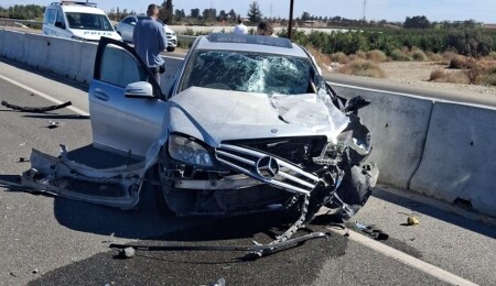 Güzelyurt-Lefke yolunda kaza: 4 kişi yaralandı