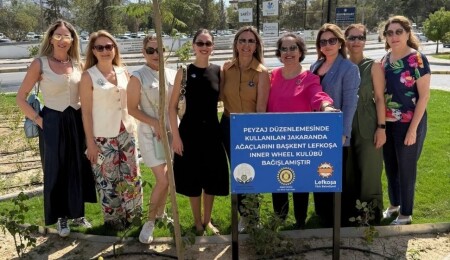 Inner Wheel Kulübü'nden Lefkoşa’ya 35 Jakaranda ağacı
