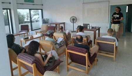 Bağımsızlık Yolu’ndan Mağusa’da Marksist felsefe dersi
