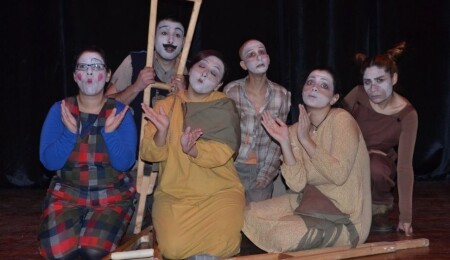 Baraka Tiyatro Ekibi kapılarını genç yetişkinlere açıyor