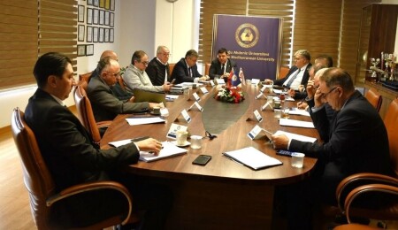 Gazimağusa Teknoloji Gelişim Bölgesi DAÜ'de düzenlenen toplantıda yeni yönetim kurunu belirledi