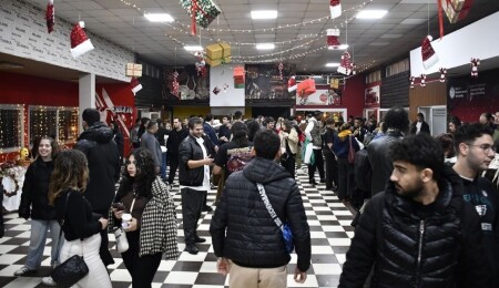 DAÜ’de yeni yıl şenliği kampüse renk kattı