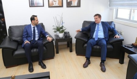 Erhan Arıklı, Radarsan Genel Müdürü Doğan ile lansman öncesi hız tespit kameralarını görüştü