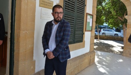 Sahte resmi belge davasında zanlı Acı, teminatla serbest