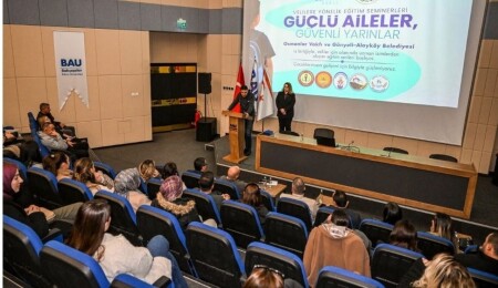 Gönyeli–Alayköy Belediyesi, “Güçlü Aileler, Güvenli Yarınlar” seminerinin 2'ncisini düzenledi