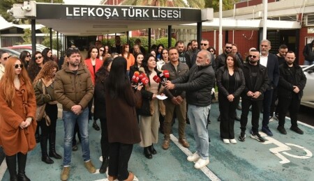 KTOEÖS LTL önünde okul müdürüne açılan soruşturmayı eleştirdi; Ziya Öztürkler'e dikkat çekti