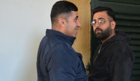 Kafede 200 dolar zimmete geçiren 2 çalışan cezaevine gönderildi