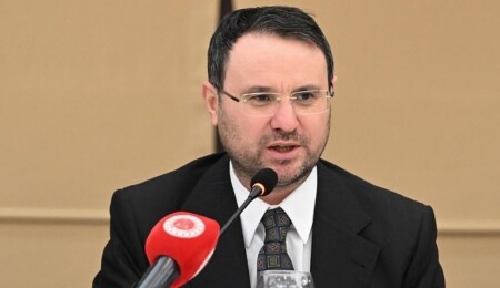 Akın Gürlek: 95 kişi gözaltına alındı, bin 104 sosyal medya hesabına erişim engeli getirildi