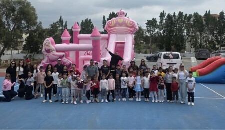 Yeşilköy’de 23 Nisan’a özel çocuklara renkli etkinlikler