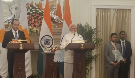 Nikos Hristodulidis ve Narendra Modi’den stratejik iş birliği mesajı