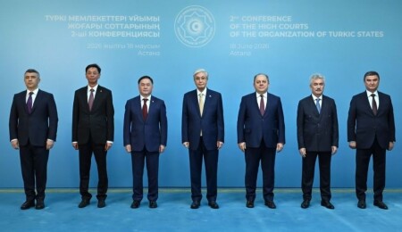 Cömert Tokayev, TDT ülkelerinin yüksek yargı başkanlarıyla adli iş birliğini görüştü