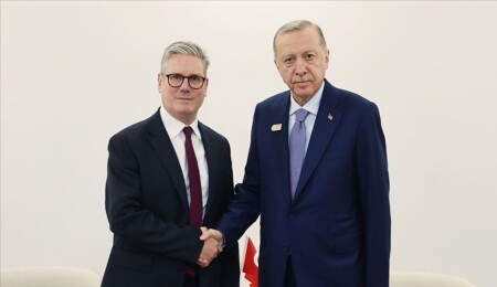 Erdoğan ile Starmer, Gazze krizini görüştü: Ateşkes ve Filistin'in statüsü tartışıldı