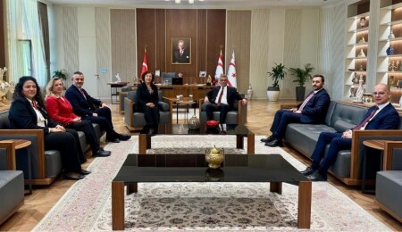 Cumhurbaşkanı Erhürman, Anahtar Parti Genel Başkan Yardımcısı Yel ve heyetini kabul etti