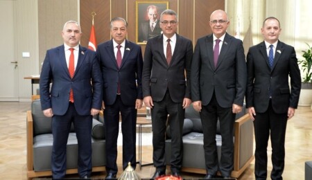 Cumhurbaşkanı Erhürman, Azerbaycan-KKTC Parlamentolararası Dostluk Grubu heyetini kabul etti