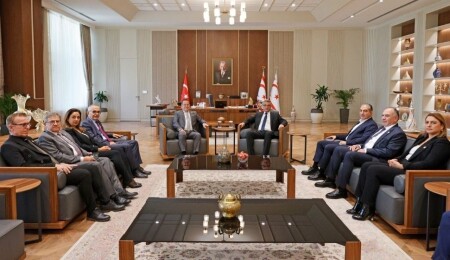 Cumhurbaşkanı Tufan Erhürman, Ticaret Odası heyetini kabul etti: KTTO, Erhürman'ı tebrik etti