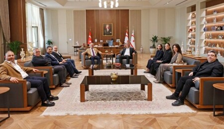 Cumhurbaşkanı Erhürman, Müteahhitler Birliği heyetini kabul etti