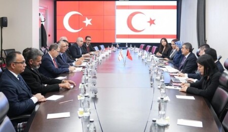 Çavuşoğlu, Türkiye Milli Eğitim Bakanı Tekin ile görüştü: Eğitimde işbirliği ele alındı