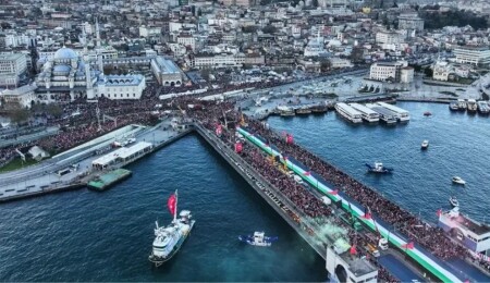 Yılın ilk gününde İstanbul'dan dünyaya Gazze mesajı: 500 binden fazla insan katıldı