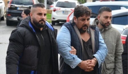 Ercan'da uyuşturucu madde içerdiğine inanılan çubuk şeker taşımakla itham edilen zanlı 20 gün tutuklu