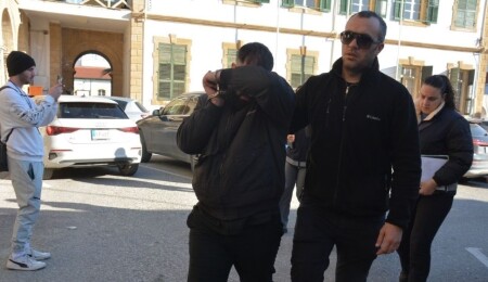 Daha önce sattığı aracı tamir amacıyla geri alıp başkasına satmakla itham edildi: Cezaevine gönderildi