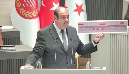 Barçın sözünü tuttu, "trollere ödendiği iddia edilen" çekleri gösterdi