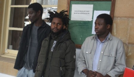 1 yılı aşkın süredir ülkede kaçak yaşadığı tespit edilen zanlılar 2 gün tutuklu kalacak