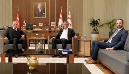 Cumhurbaşkanı Erhürman, Cumhuriyet Meclisi AKPA Heyeti ile görüştü: Son gelişmeler ele alındı