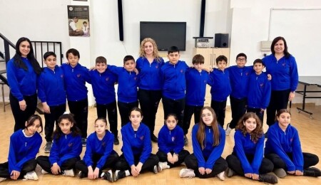 Folklor ve Gençlik Merkezi çocuk grubu, Fethiye’de KKTC’yi temsil edecek