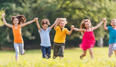 Tabipler Birliği: Çocukların sesine ve haklarına kulak verin