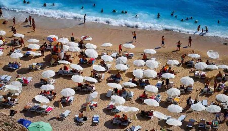 Antalya'ya 18 günde 1,5 milyon turist geldi