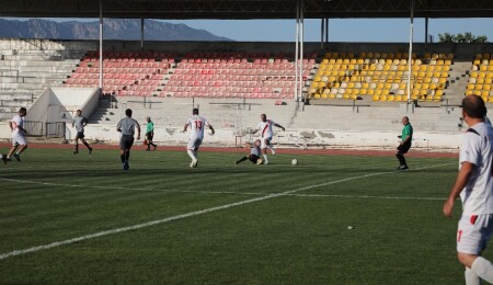 Cumhuriyet Meclisi ve Barolar Birliği futbol takımları dostluk maçı yaptı