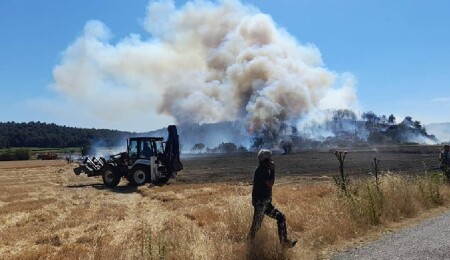 Çanakkale’de devam eden yangınlar 2. gününde kontrol altında: Tedbir elden bırakılmamalı