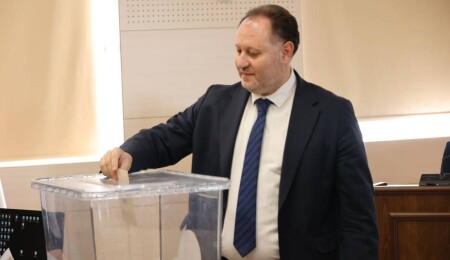 Ziya Öztürkler, Meclis Başkanı ilan edildi