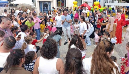 Girne Belediyesi ‘Çocuk Şenliği’ ve kortej düzenledi