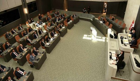 Meclis tamamlandı: Askerlik düzenlemesine hükümetten ret