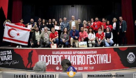 ‘Hırsız Var’ Afonkarahisar’da sahnelendi