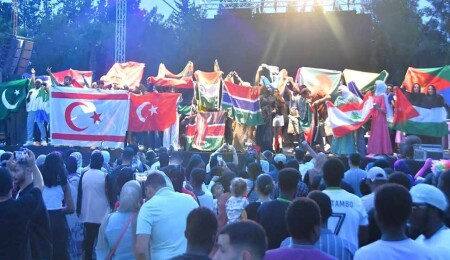 DAÜ’de uluslararası gece coşkusu yaşandı
