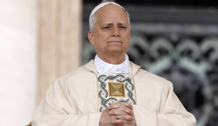 Papa, Mar İlyas Kilisesi'ne yapılan saldırının, Suriye'de kırılganlığı bir kez daha gösterdiğini söyledi
