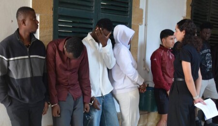 Ülkede uzun süredir izinsiz ikamet eden 6 kişi, 3 gün daha tutuklu kalacak