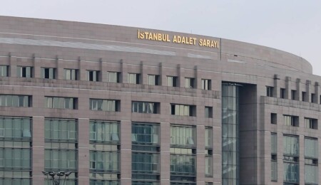Borsa İstanbul'da manipülasyon soruşturmasında iki holdinge kayyum atandı