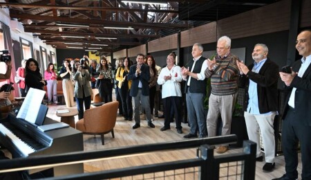 Lefkoşa Bandabuliya'daki "ARUCAD Müzik ve Sahne Sanatları Fakültesi" ile “Tiyatro ve Performans Sahnesi” törenle açıldı