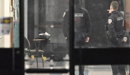 ABD'de Brown Üniversitesindeki saldırıya ilişkin yanlış şüphelinin gözaltına alındığı duyuruldu