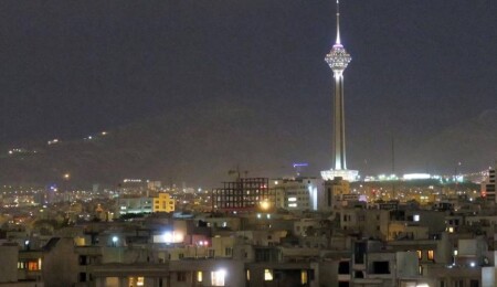 Tahran'a zehirli yağmur yağıyor