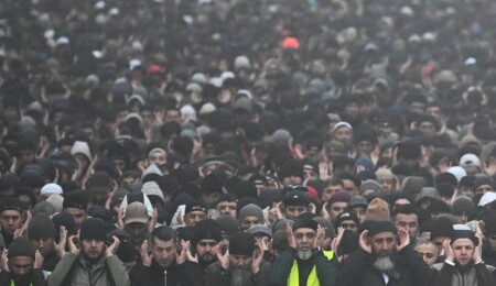 Rusya'da binlerce Müslüman bayram namazında buluştu