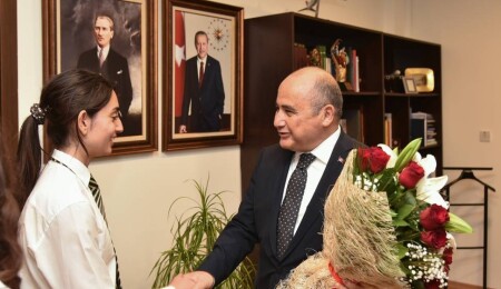 Başçeri, Türk Maarif Koleji öğrencilerini kabul etti: Sizler bu ülkenin geleceğinin teminatısınız