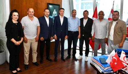 Amcaoğlu, KTSYD heyeti ile bir araya geldi: Hüseyin Amcaoğlu spora büyük önem veriyor