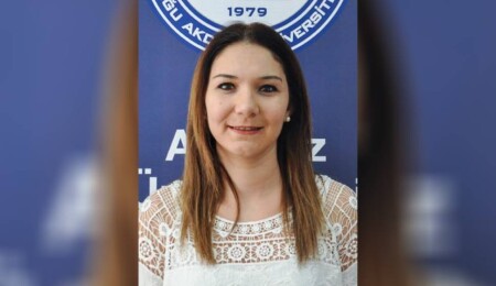 DAÜ Öğretim Üyesi Doç. Dr. Tevhide Ziver Sarp: Ebola salgını kontrol altına alınmakta zorlanıyor