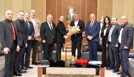 Tufan Erhürman, 15 Kasım Üniversitesi heyetini kabul etti