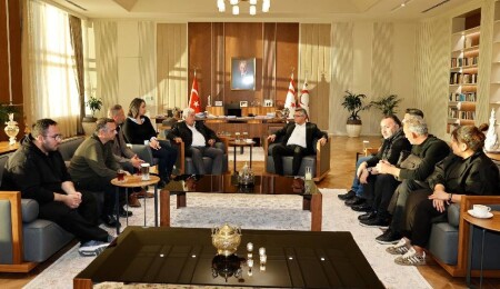 Cumhurbaşkanı Tufan Erhürman, Başbakan Ünal Üstel ve bazı sendika temsilcileriyle görüştü