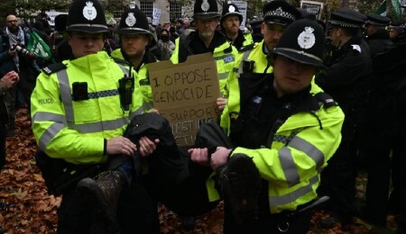 İngiliz polisi, antisemitik slogan ve protestolara karşı daha sert önlemler almayı planlıyor